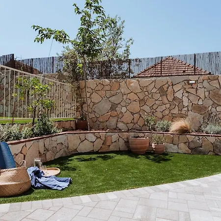 Casa Luma Design Villa, Heated Pool & Privacy *