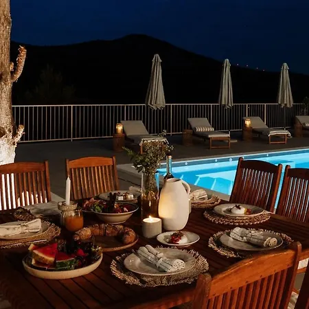 Casa Luma Design Villa, Heated Pool & Privacy 别墅