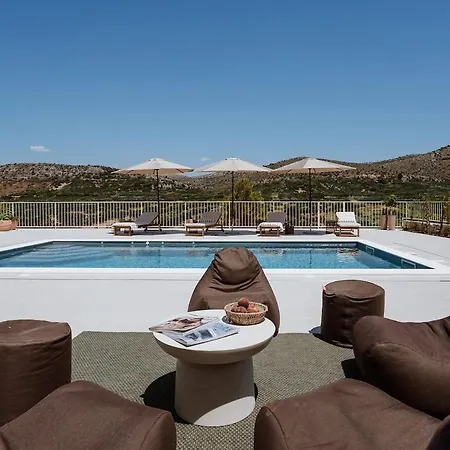 别墅 Casa Luma Design Villa, Heated Pool & Privacy Donje Polje