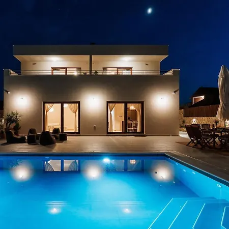 别墅 Casa Luma Design Villa, Heated Pool & Privacy